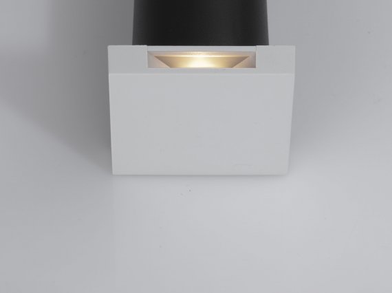 9019219_3