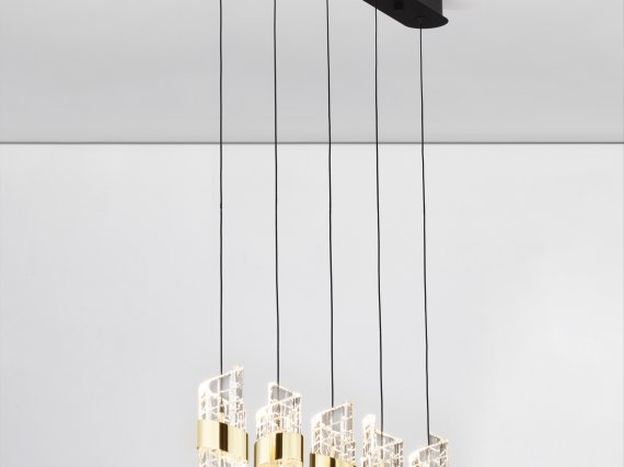 9186940_10
